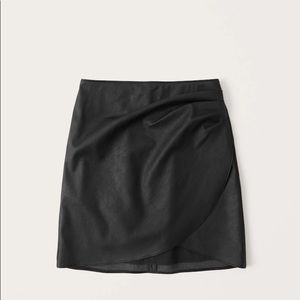 A&F Ruched Vegan Leather Skirt